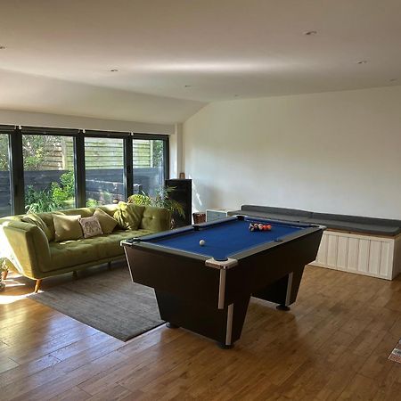 הוילה Tunstead  Crossing Retreat - Pool Table, Projector, Barn מראה חיצוני תמונה